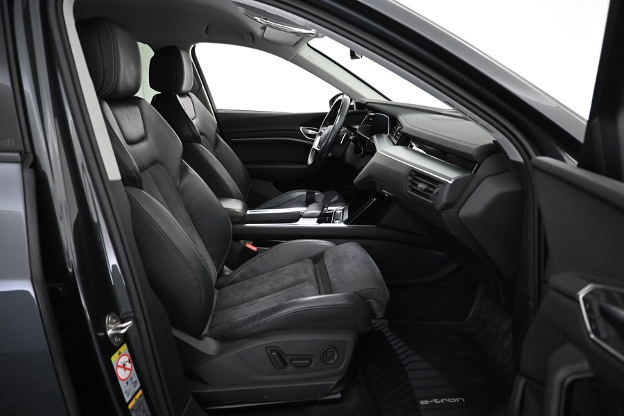 Audi Q8 e-tron vaihtoauto