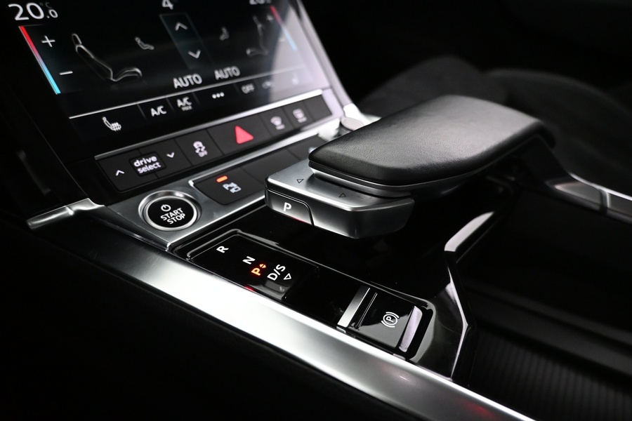 Audi Q8 e-tron vaihtoauto