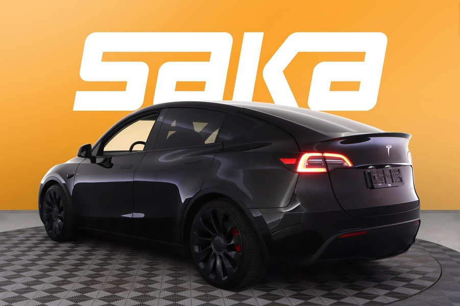Tesla Model Y vaihtoauto