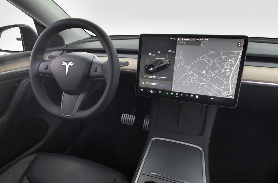Tesla Model Y vaihtoauto
