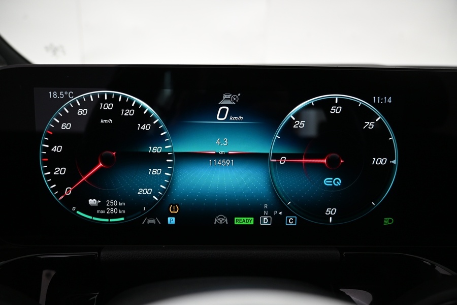 Mercedes-Benz EQA vaihtoauto