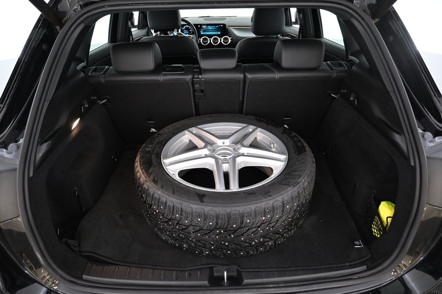 Mercedes-Benz EQA vaihtoauto