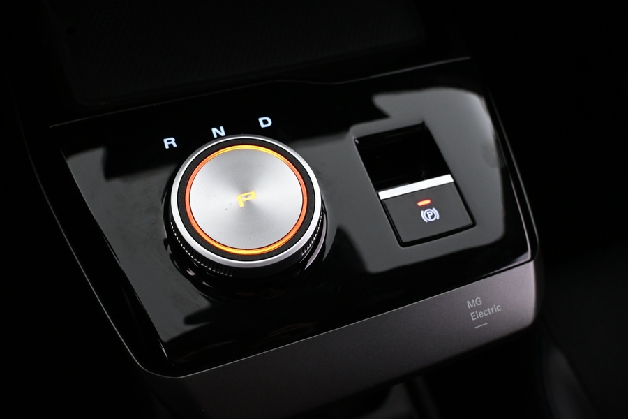 MG MG4 vaihtoauto