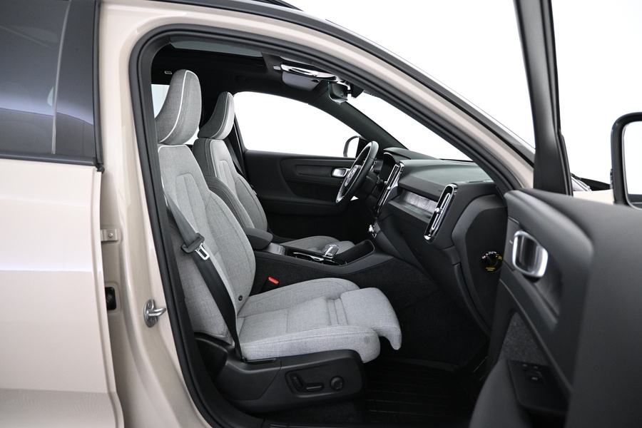 Volvo EX40 vaihtoauto