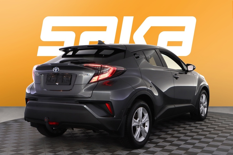 Toyota C-HR vaihtoauto