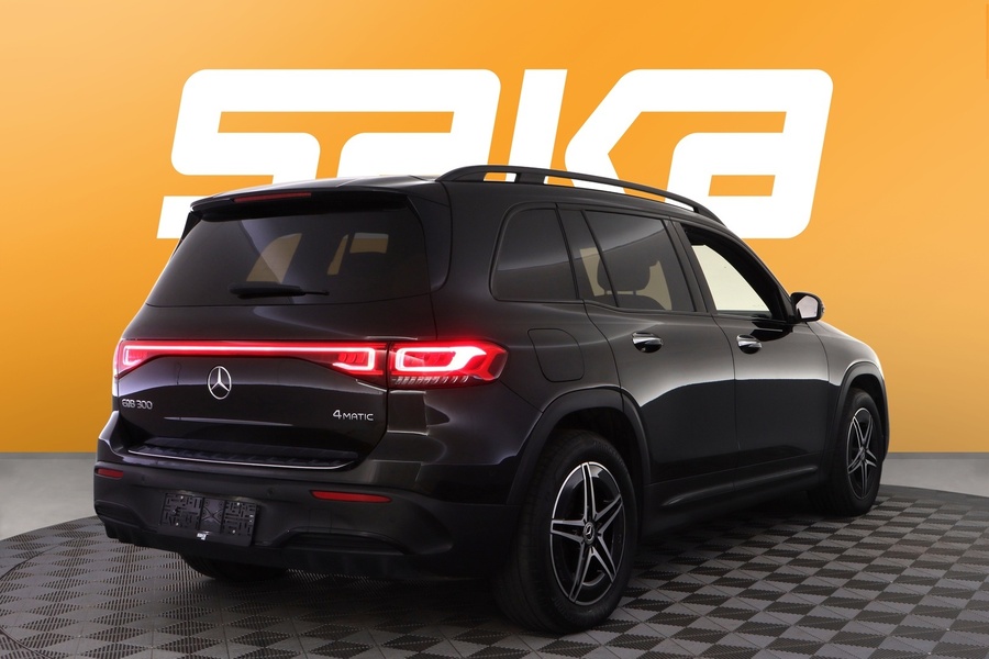 Mercedes-Benz EQB vaihtoauto