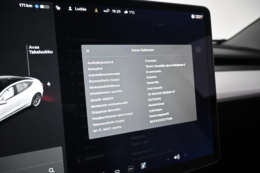 Tesla Model 3 vaihtoauto