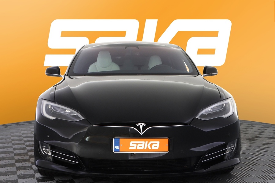 Tesla Model S vaihtoauto