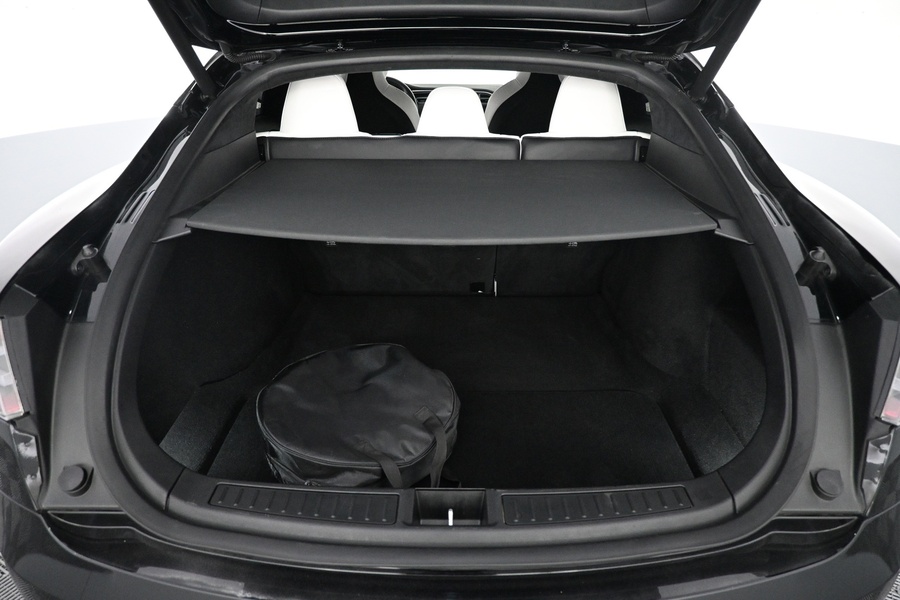 Tesla Model S vaihtoauto