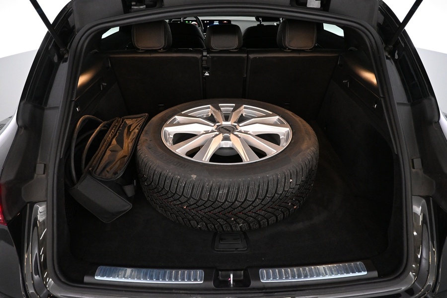 Mercedes-Benz EQC vaihtoauto