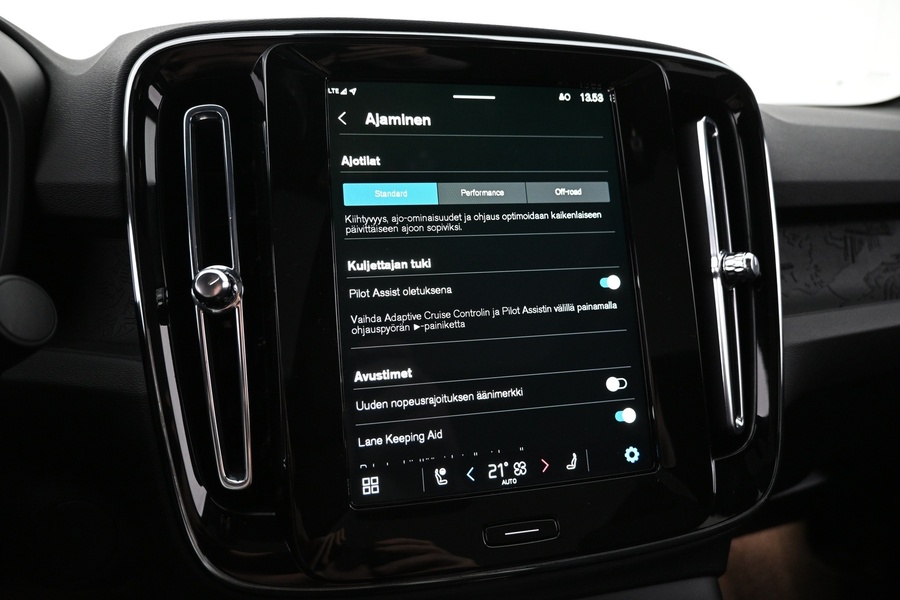 Volvo EC40 vaihtoauto