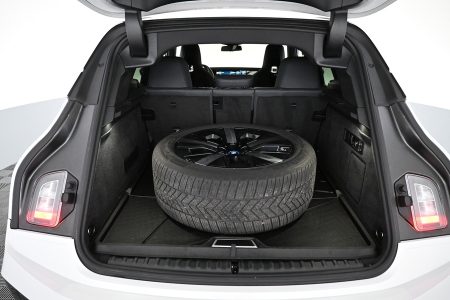 BMW iX M60 vaihtoauto