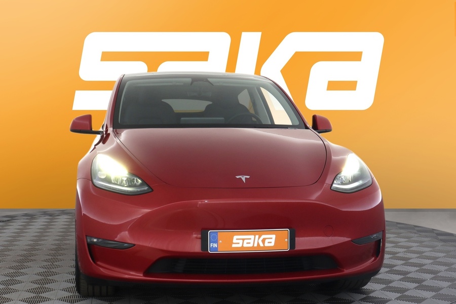 Tesla Model Y vaihtoauto