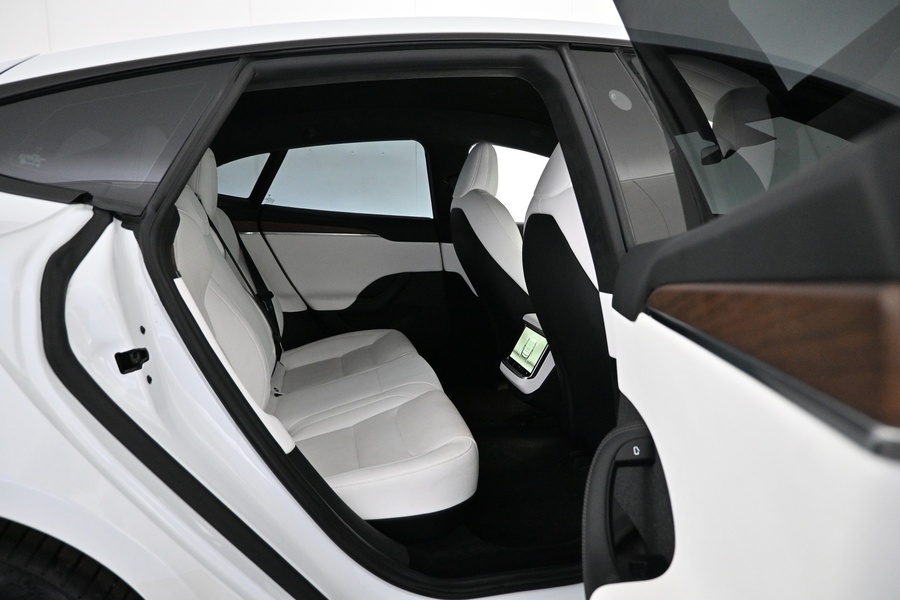 Tesla Model S vaihtoauto