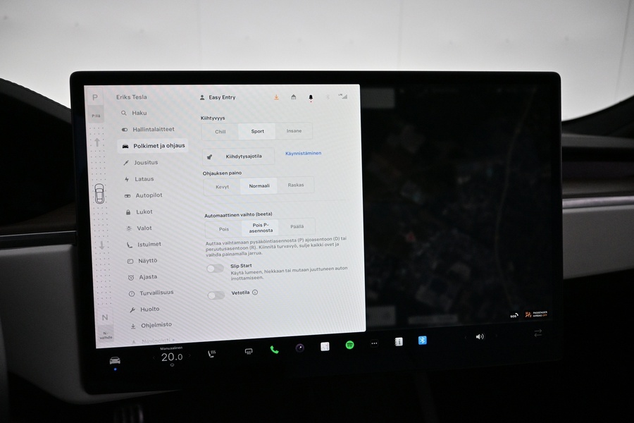 Tesla Model S vaihtoauto