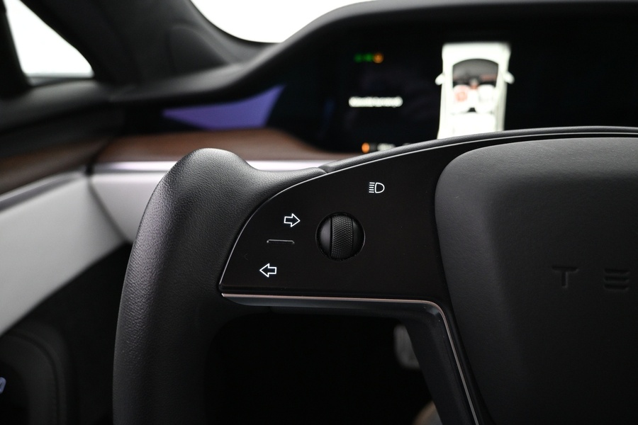 Tesla Model S vaihtoauto