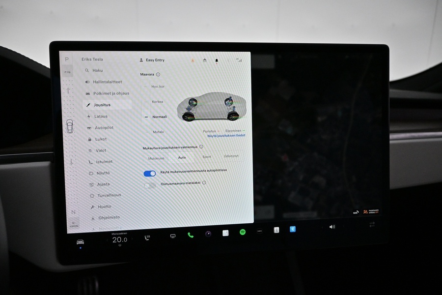 Tesla Model S vaihtoauto