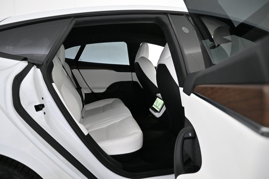 Tesla Model S vaihtoauto