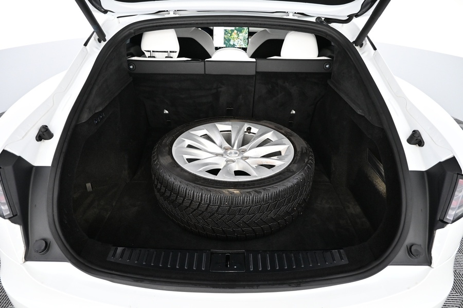 Tesla Model S vaihtoauto