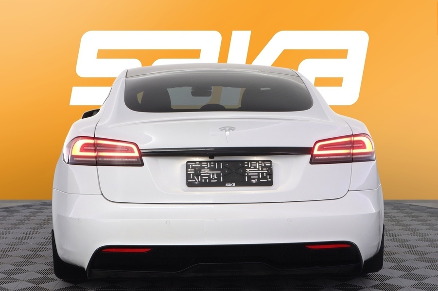 Tesla Model S vaihtoauto