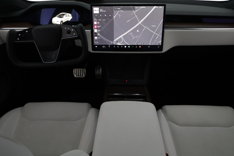 Tesla Model S vaihtoauto