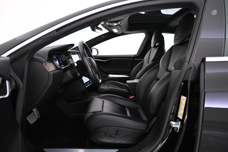 Tesla Model S vaihtoauto