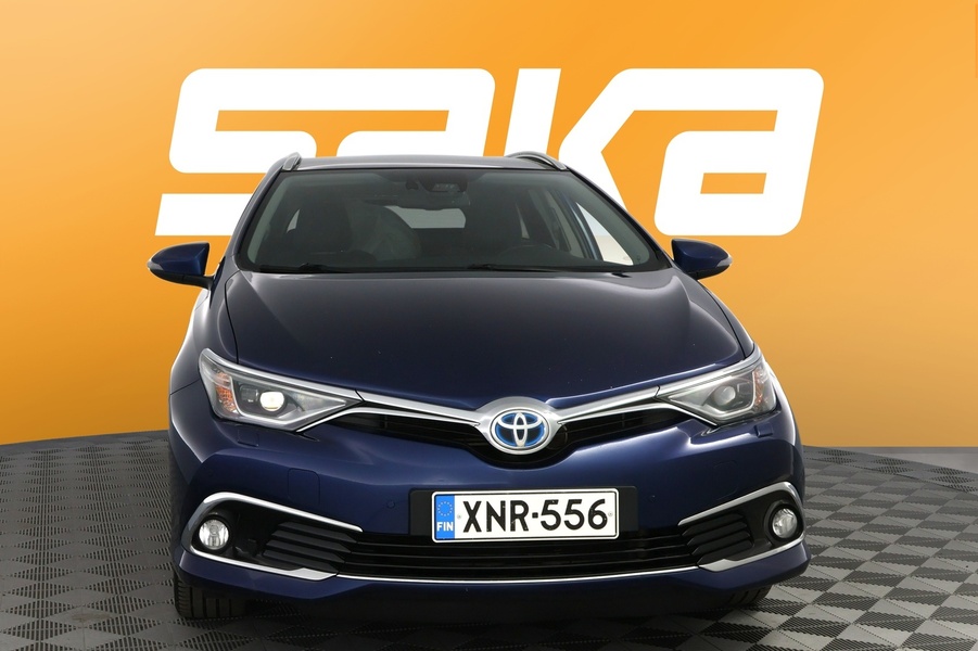 Toyota Auris vaihtoauto