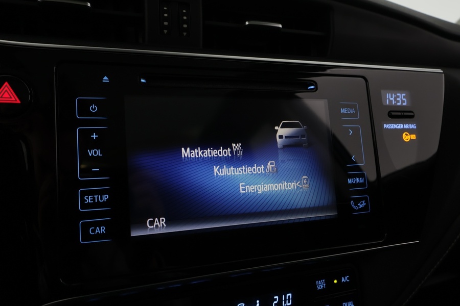 Toyota Auris vaihtoauto