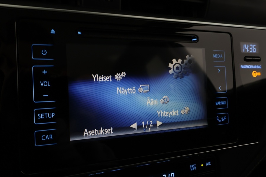 Toyota Auris vaihtoauto