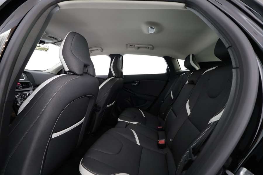 Volvo V40 Cross Country vaihtoauto