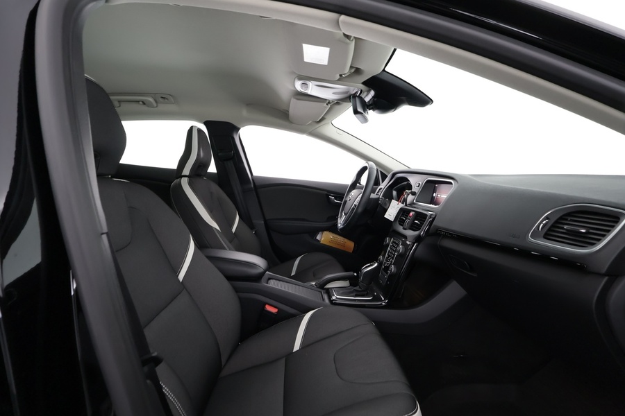 Volvo V40 Cross Country vaihtoauto