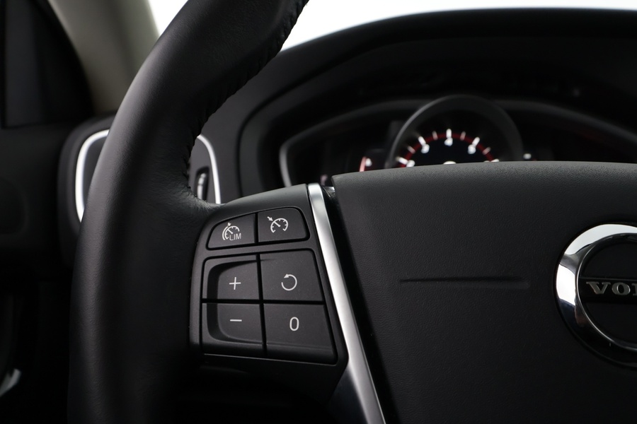 Volvo V40 Cross Country vaihtoauto