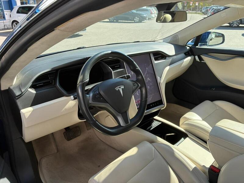 Tesla Model S vaihtoauto