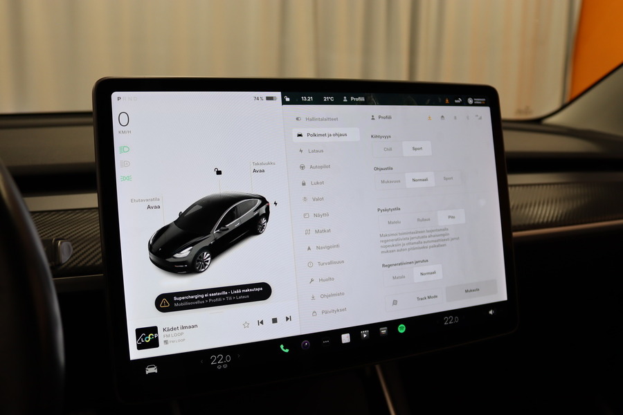 Tesla Model 3 vaihtoauto