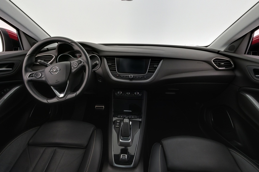 Opel Grandland X vaihtoauto