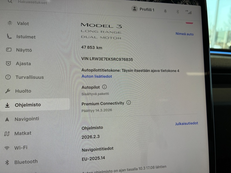 Tesla Model 3 vaihtoauto