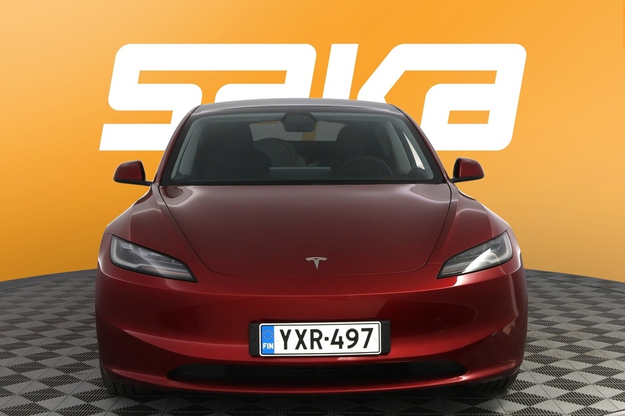 Tesla Model 3 vaihtoauto