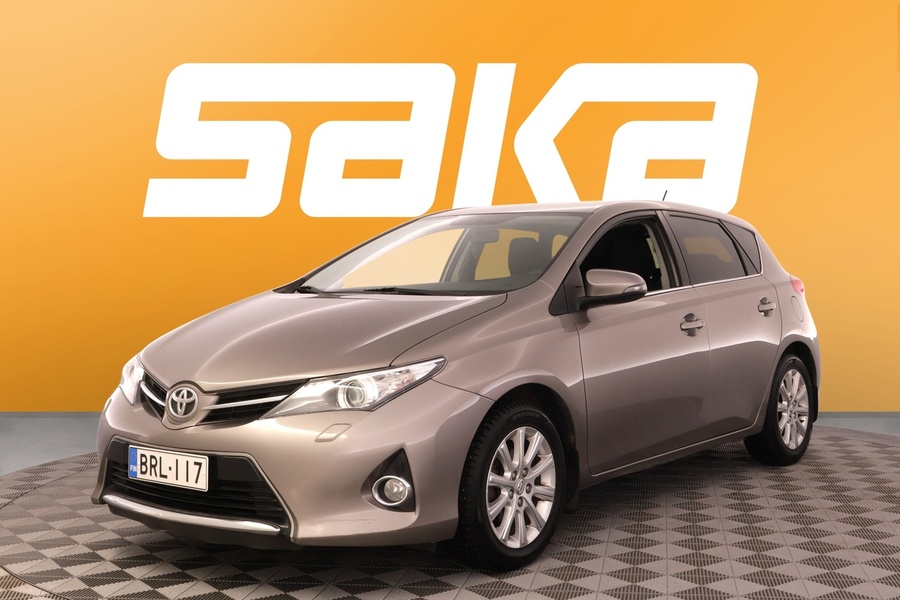 Toyota Auris vaihtoauto