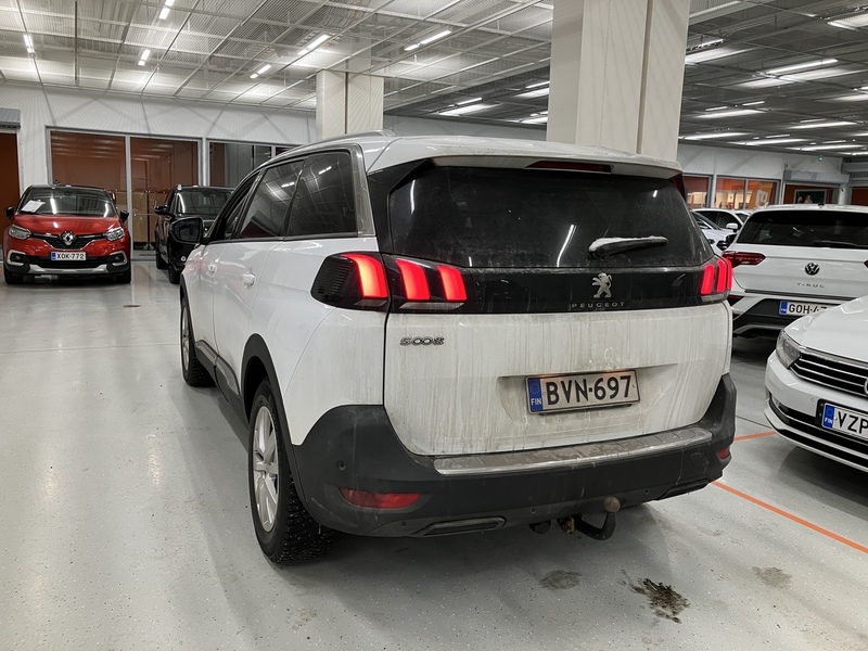 Peugeot 5008 vaihtoauto