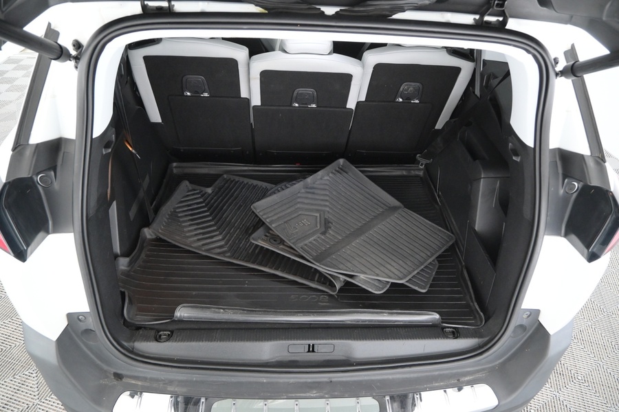 Peugeot 5008 vaihtoauto