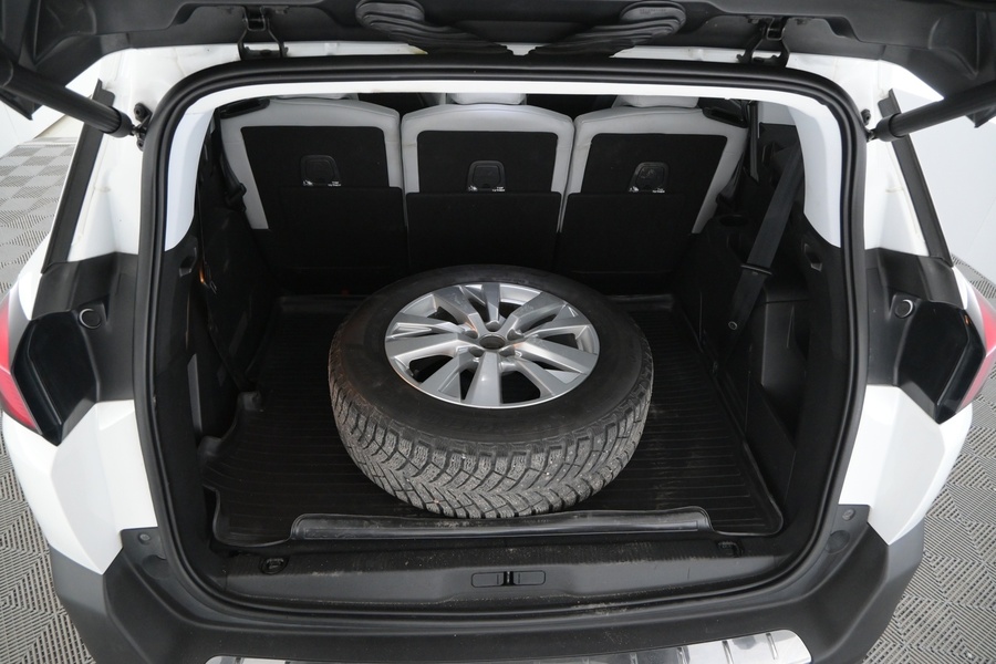 Peugeot 5008 vaihtoauto