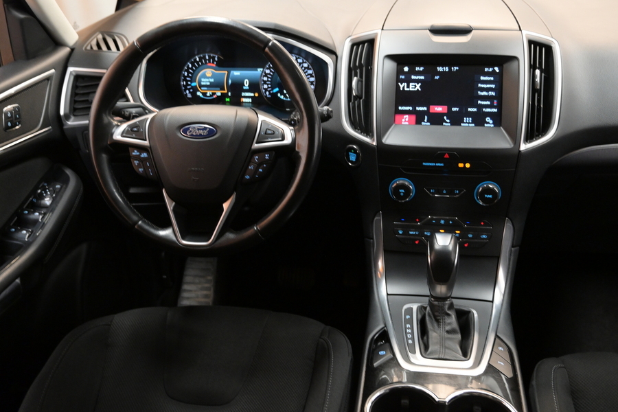 Ford S-MAX vaihtoauto