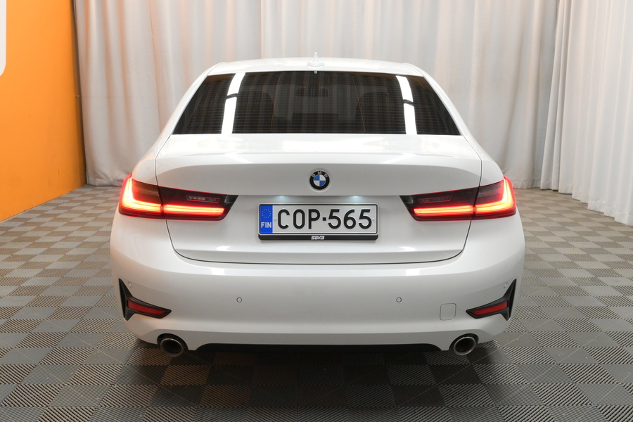 BMW 330 vaihtoauto