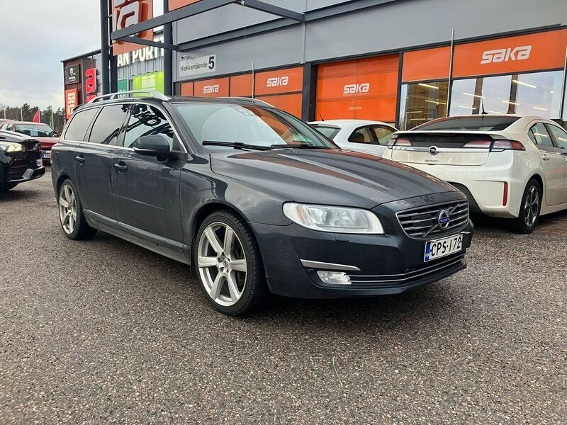 Volvo V70 vaihtoauto