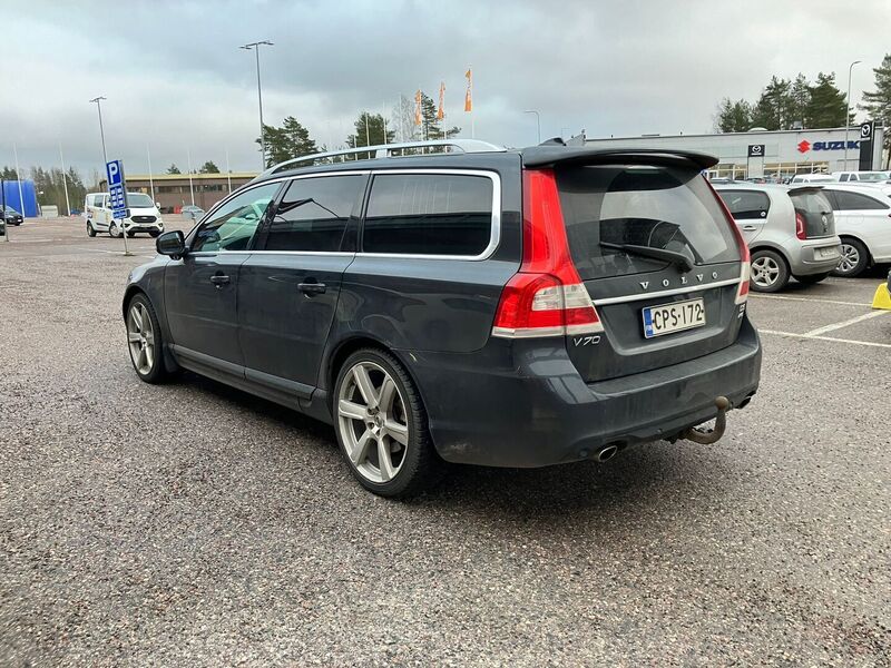 Volvo V70 vaihtoauto