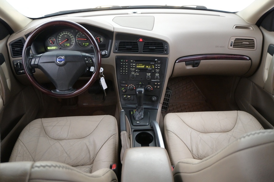 Volvo XC70 vaihtoauto