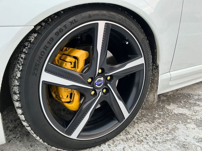 Volvo V70 vaihtoauto