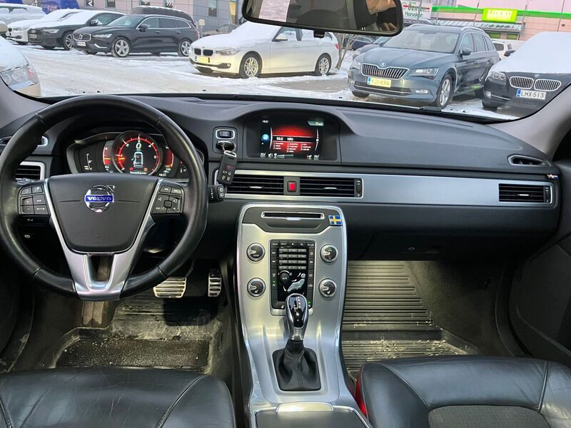 Volvo V70 vaihtoauto