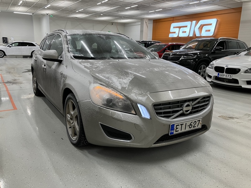 Volvo V60 vaihtoauto