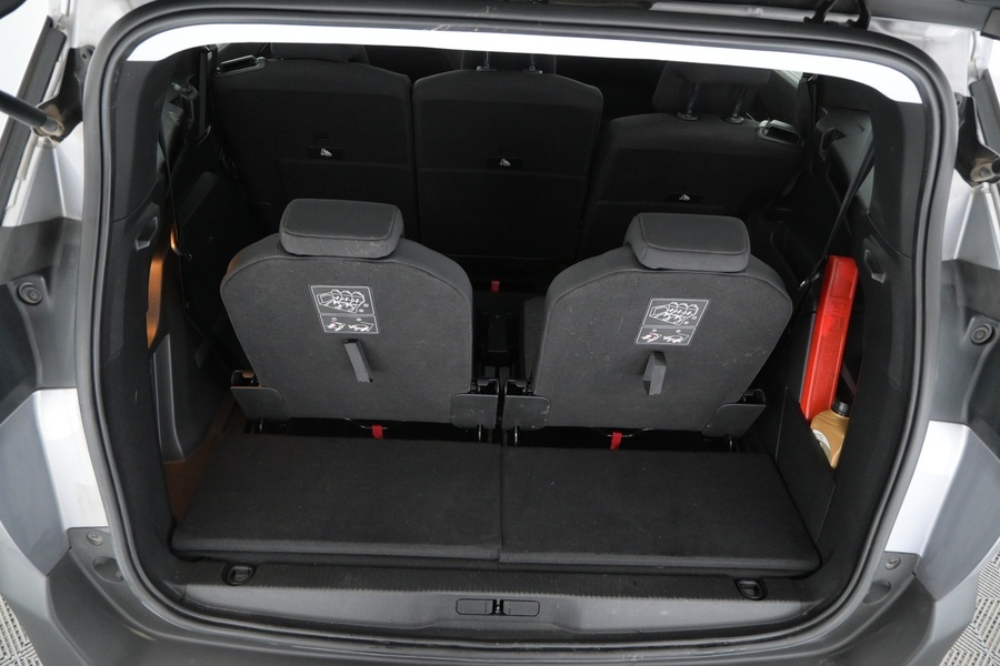 Peugeot 5008 vaihtoauto